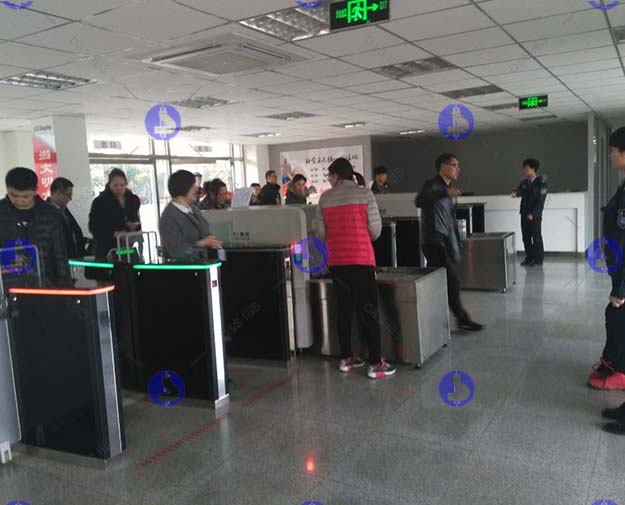 工廠(chǎng)人行通道閘機(jī)案例：LG Display 煙臺(tái)工廠(chǎng)速通門(mén)項(xiàng)目
